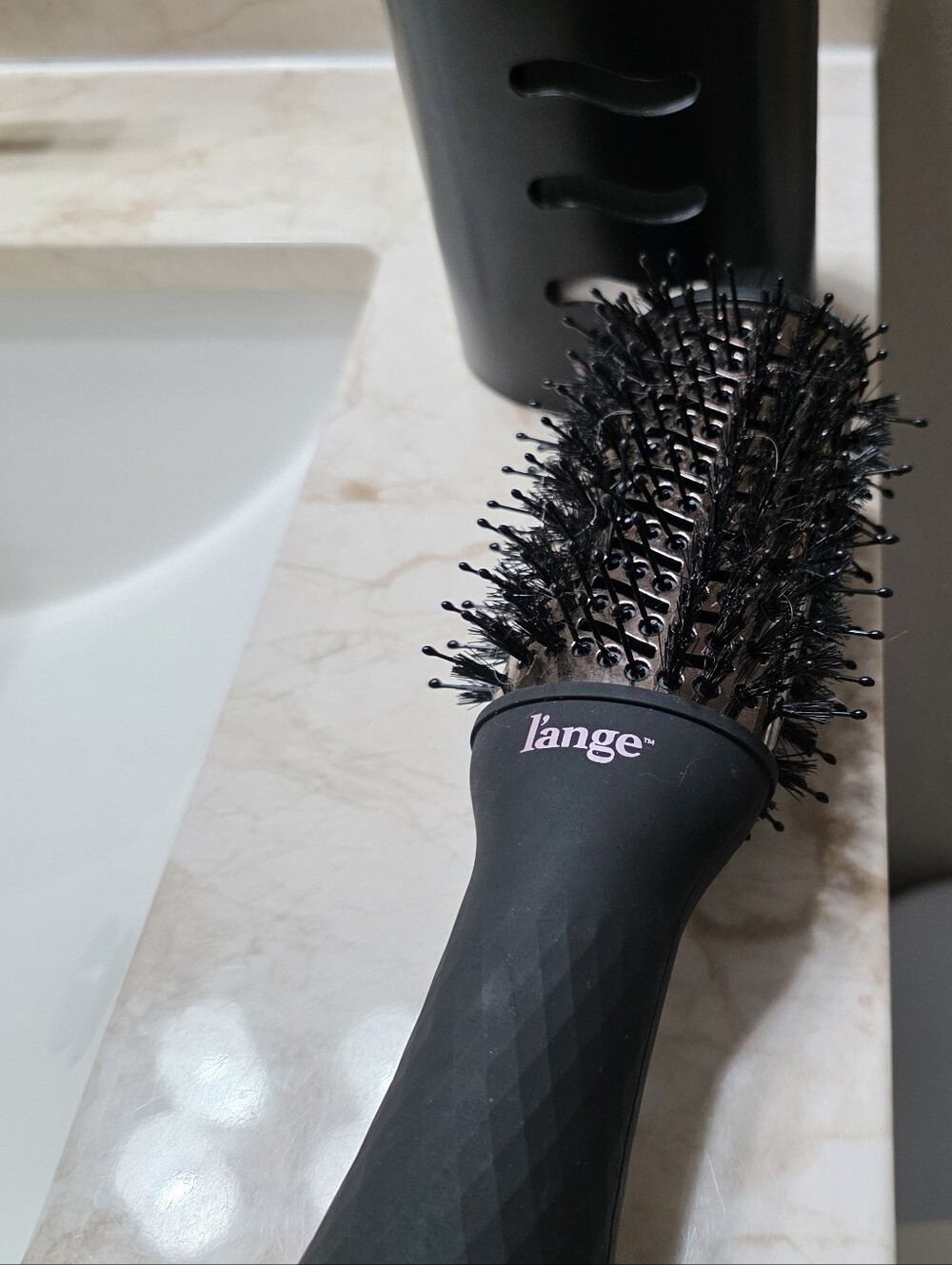 L'ange Round Dryer Brush in Black